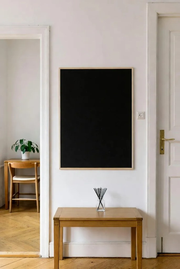 Toptabule.sk  Čierna magnetická tabuľa NATURE LINE v prírodnom drevenom ráme 90x60 cm