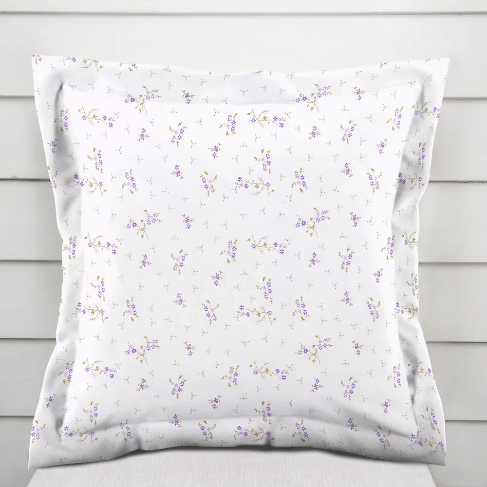 Biante Bavlnená obliečka na vankúš s lemom Sandra SA-296 Drobné fialové kvety na bielom 60 x 60 cm