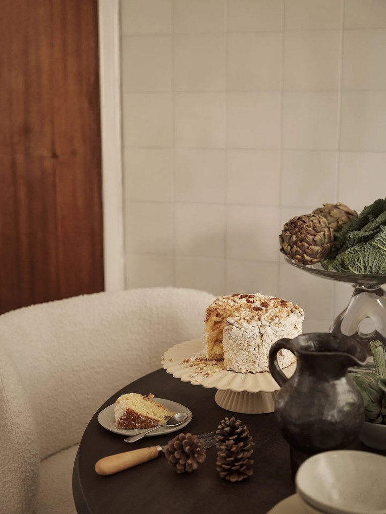 Ferm Living Designový stojan na tortu Fountain Off White
