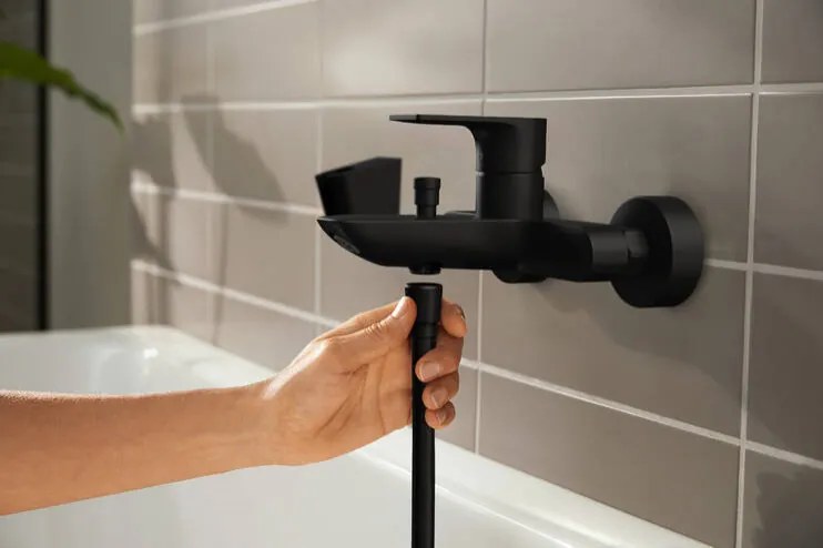 Hansgrohe Rebris E, nástenná vaňová batéria, čierna matná, HAN-72450670