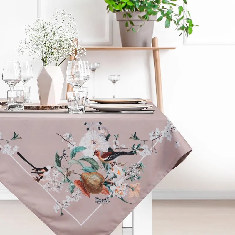 Dekorstudio Obrus SUMMER5 s rastlinno - zvieracím motívom 85 x 85 cm