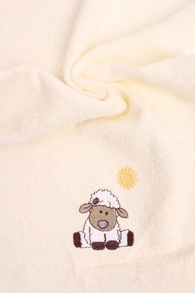 Detský uterák s výšivkou Ovečka