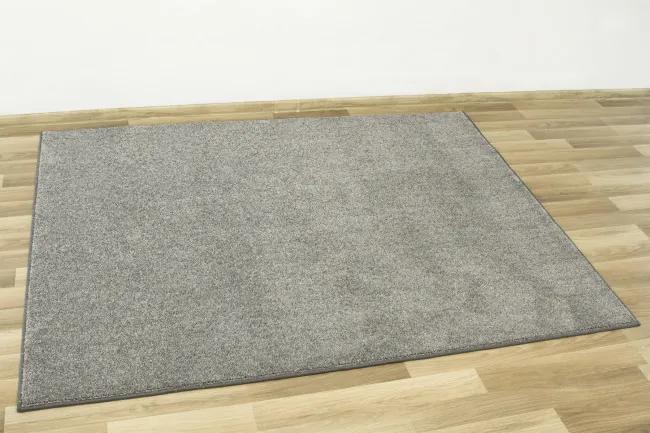 Metrážny koberec Lima 740 sivý
