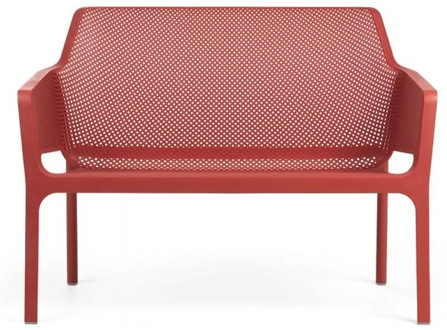 NET BENCH záhradná lavica s podrúčkami corallo