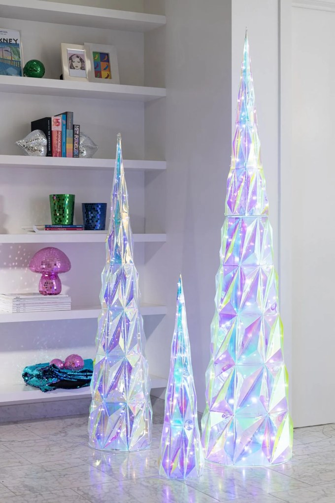 Kúzelná LED dekorácia v tvare stromu Dúhová strieborná J-line XL – 40*40*178 cm