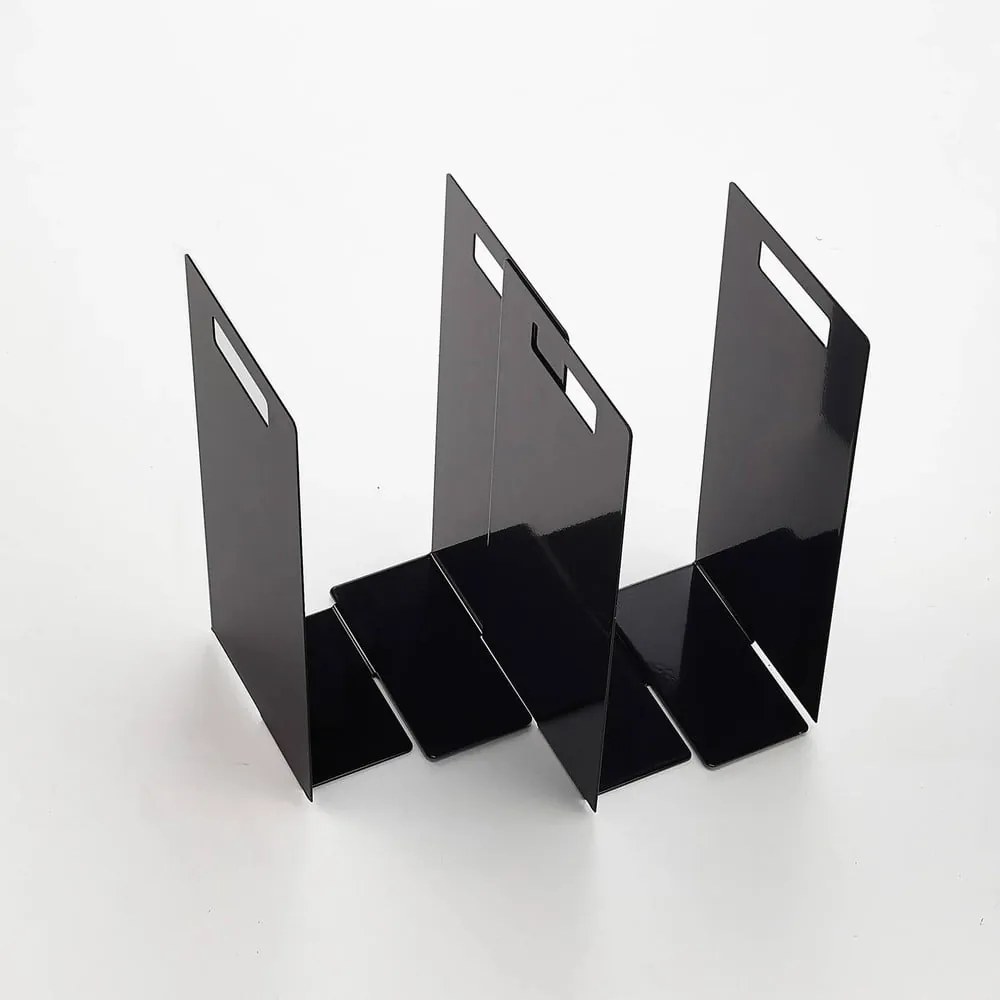 Čierne kovové stojany na uteráky v súprave 2 ks Tower – YAMAZAKI