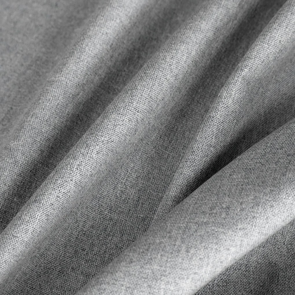 ZATEMŇOVACÍ ZÁVES (100%) NA PÁSKE ZOEY 140X270 CM STRIEBORNÁ