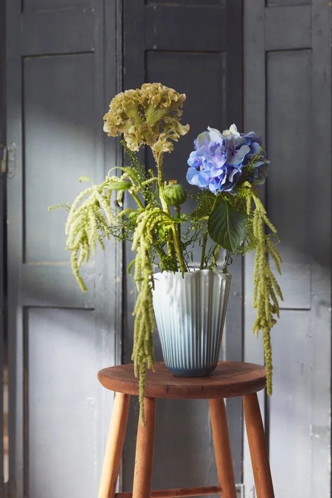 Svetlomodrá keramická váza (výška 20,5 cm) Hammershøi – Kähler Design