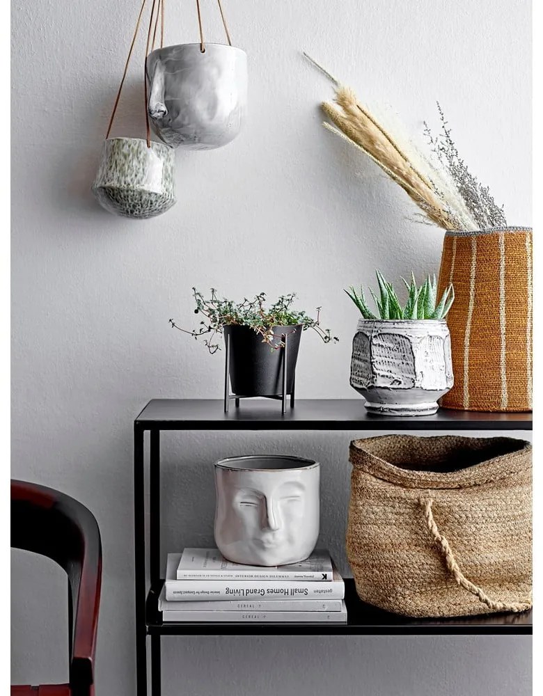 Biely terakotový kvetináč Bloomingville Ignacia, výška 15,5 cm