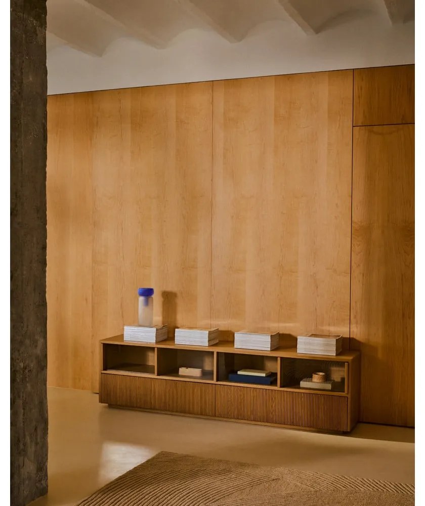 TV stolík v dekore duba v prírodnej farbe 200x54x40 cm Helvine – Kave Home