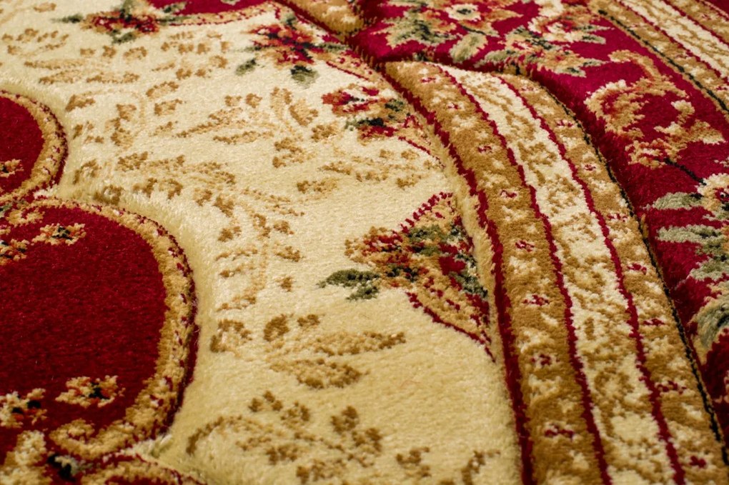 TA Koberec 5889A ČERVENÁ YESEMEK OV Rozmer: 160x220 cm