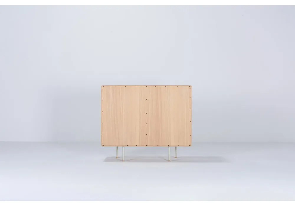 Nízka komoda z dubového dreva v bielo-prírodnej farbe 118x100 cm Fina – Gazzda