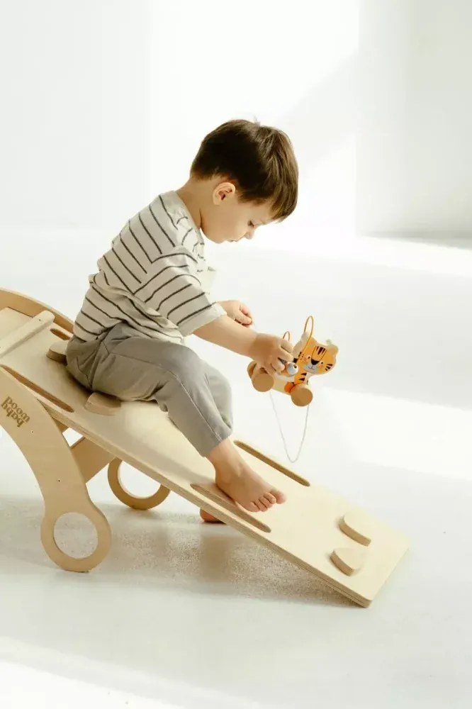 Šmykľavka - lezecká stena prírodná malá