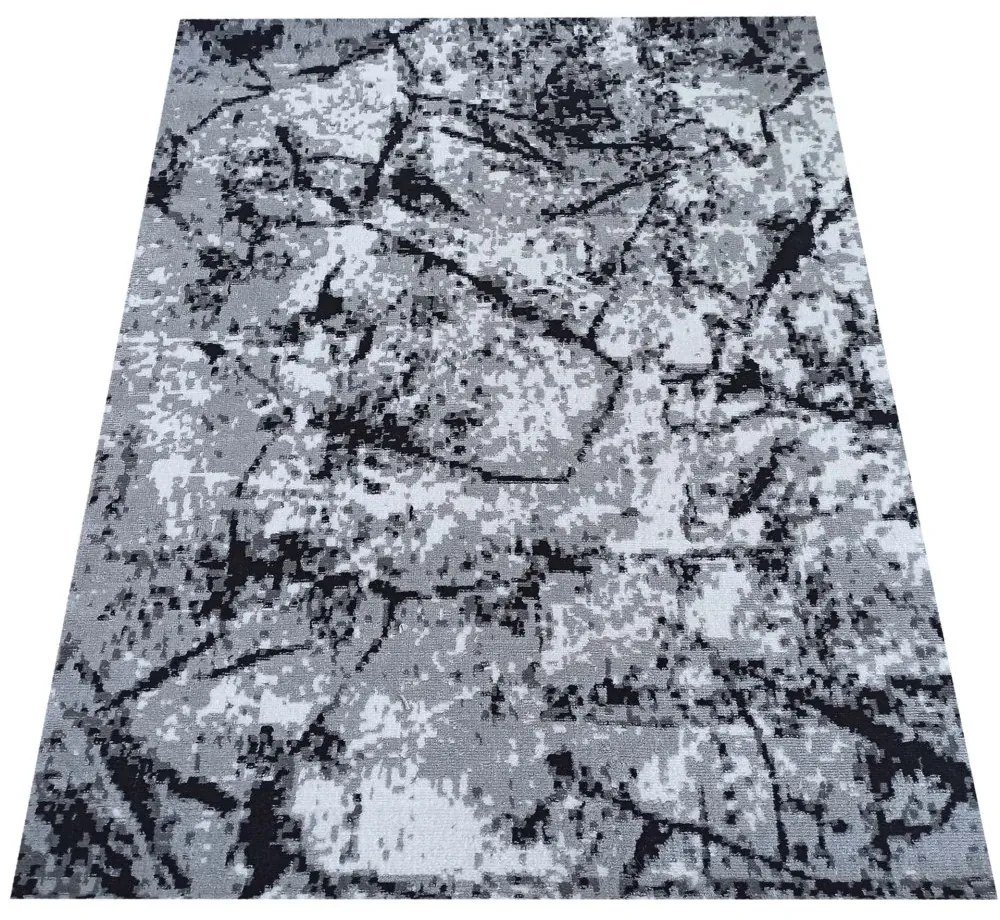 Moderný koberec s kamuflážnym vzorom v sivej farbe Šírka: 80 cm | Dĺžka: 150 cm