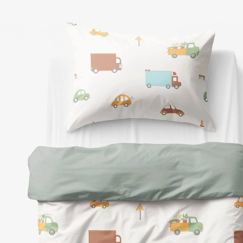 Goldea detské bavlnené obliečky duo - svet autíčok so šalviovo zelenou 150 x 200 a 50 x 60 cm