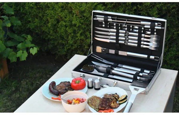 Grilovacie náčinie nerez s kufríkom 30 ks