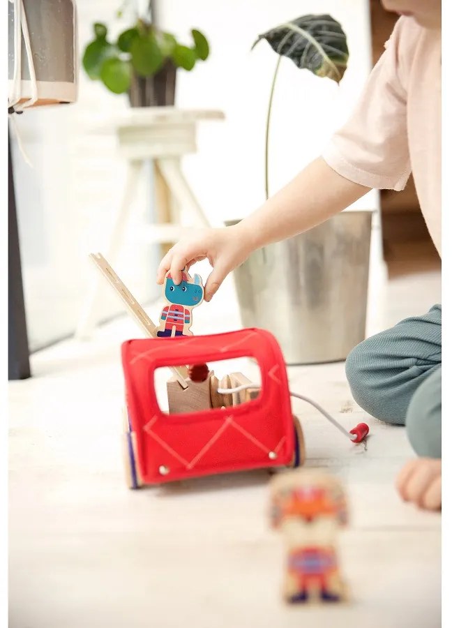 Lilliputiens – drevené hasičské vozidlo a nosorožec Marius