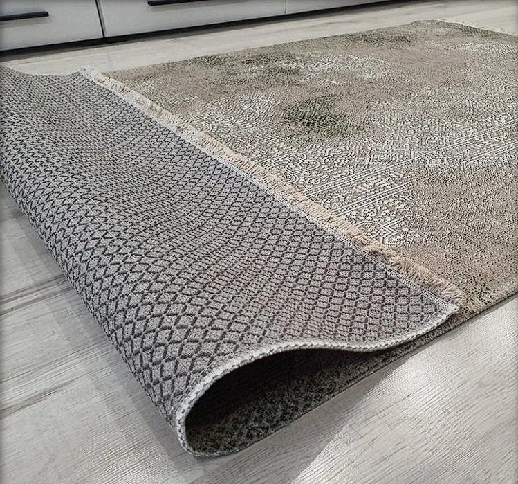 HU Béžovo-zelený orientálny koberec Banco 1030-GREEN Rozmer: 75x150 cm
