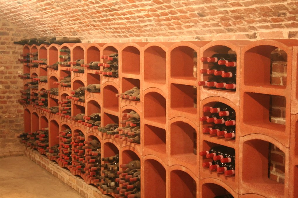 Regál na víno Bloc Cellier - 2/3 červený (hluboký), kapacita fliaš: 12