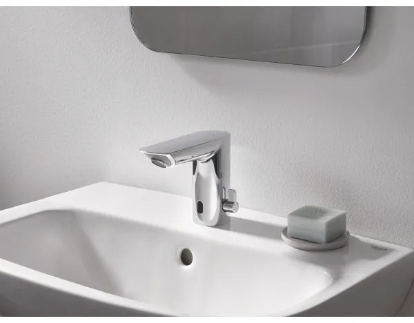 GROHE 36451000 - Elektronická umývadlová batéria BAU COSMOPOLITAN E lesklý chróm