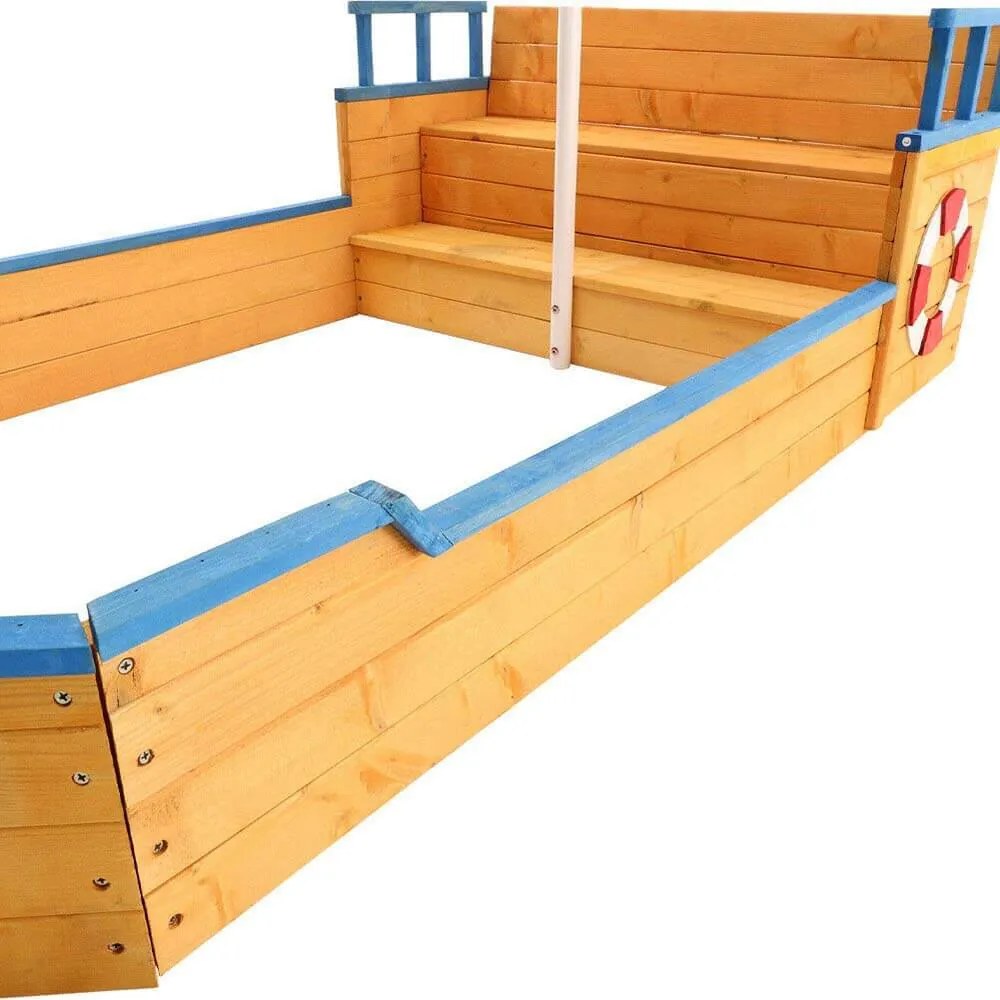 Pieskovisko v tvare pirátskej loďky