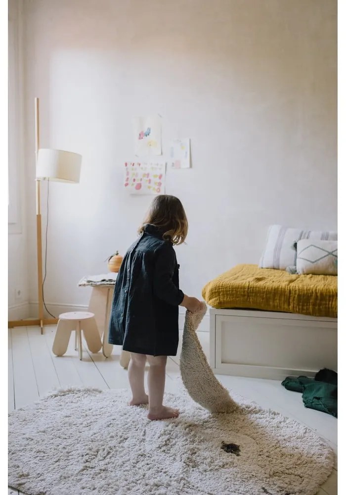 Svetlosivý prateľný ručne tkaný bavlnený detský koberec 130x135 cm Bunny – Lorena Canals