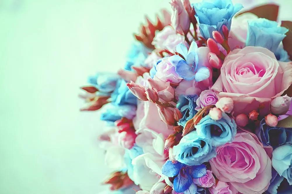Samolepiaca fototapeta modro-ružová kytica ruží