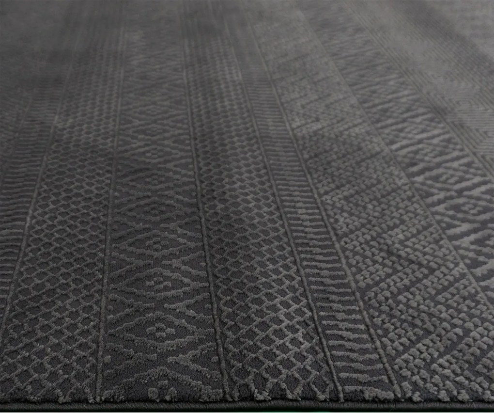 BE Koberec Zurich 1901 DARK GREY – sivý obdĺžnikový Rozmer: 120x170 cm