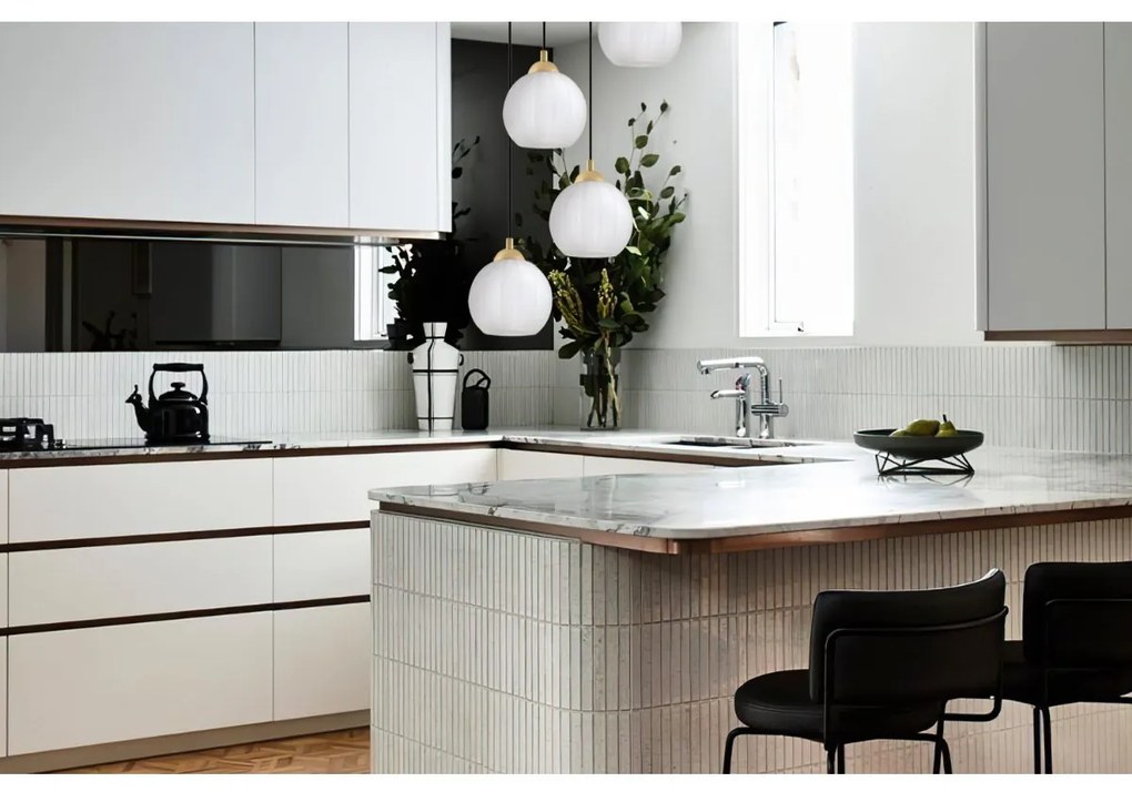 Závesné svietidlo Costa, 4x biele sklenené tienidlo, b/g, o