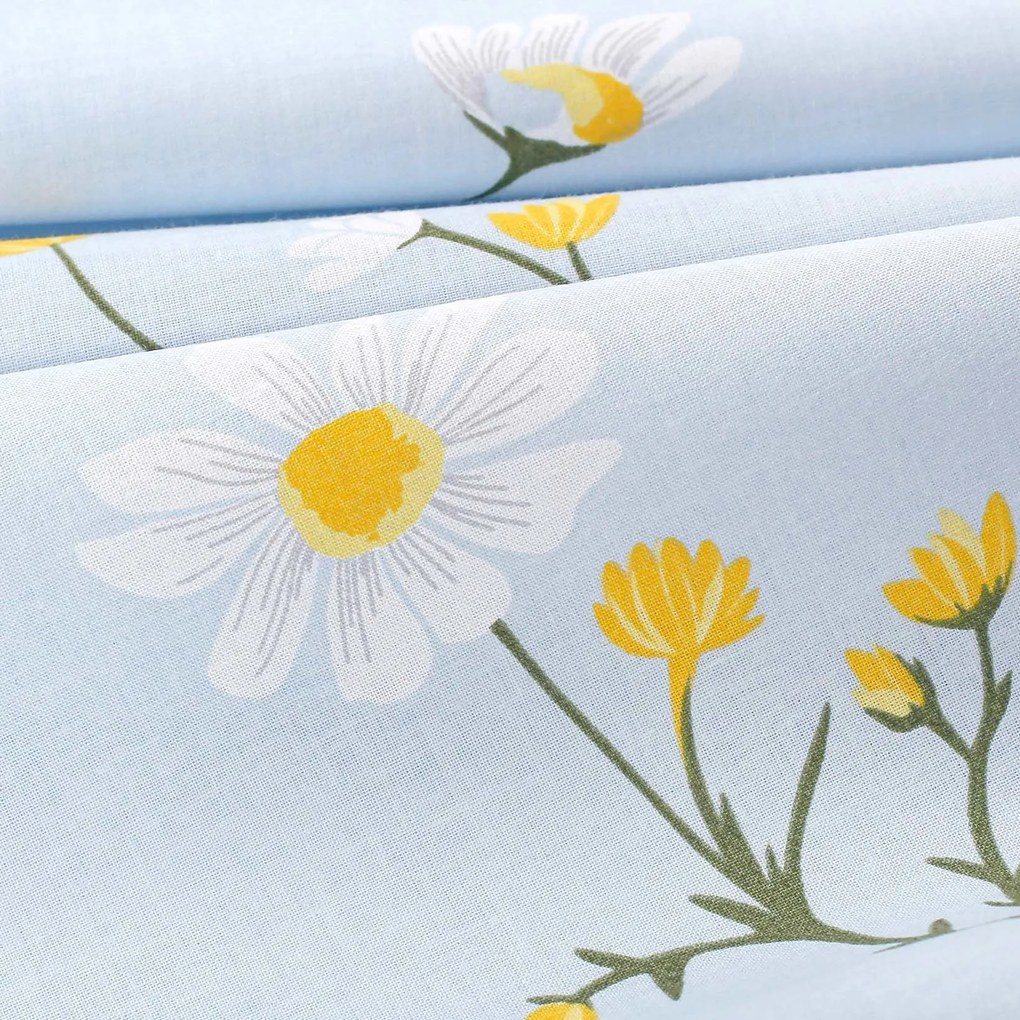 Goldea behúň na stôl 100% bavlnené plátno - harmanček na svetlo modrom 50x120 cm