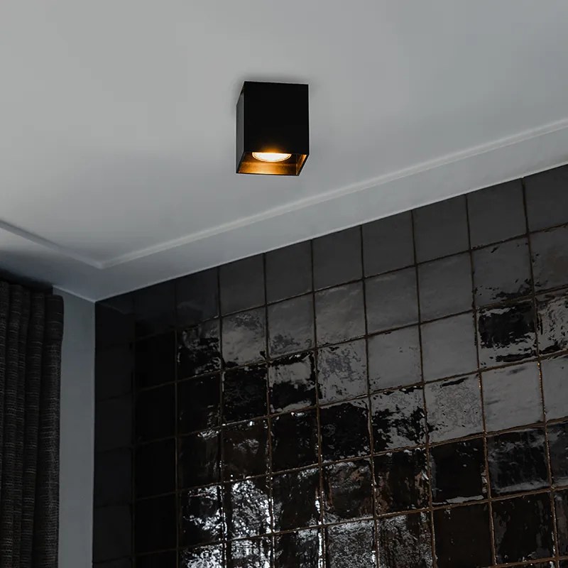 Moderné bodové svetlo čierne - Qubo