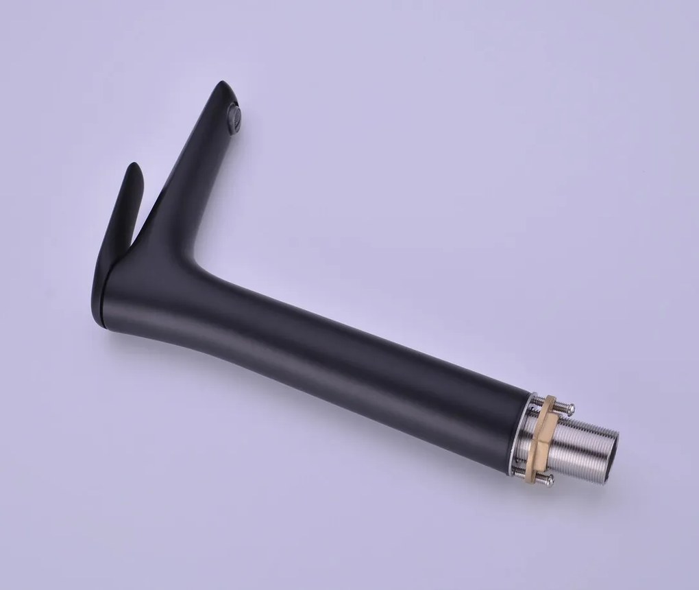 Vysoká umývadlová batéria Niagara 86002B čierna mat