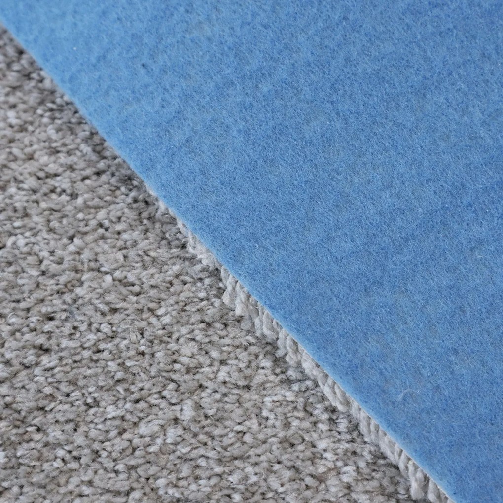 Metrážny koberec Feliz 091, na mieru, šíře 4m, šedá, filc, detská izba, ITC