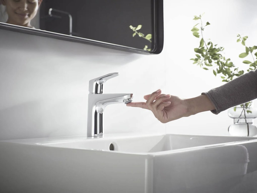 Hansgrohe Focus E2, páková umývadlová batéria 100 CoolStart, s výpusťou, chrómová, 31621000