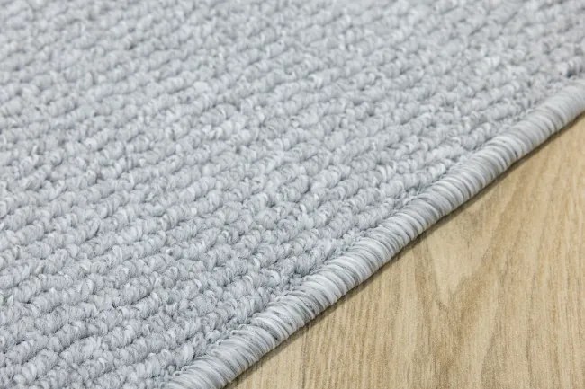 Metrážny koberec Brasil 5222 svetlosivý