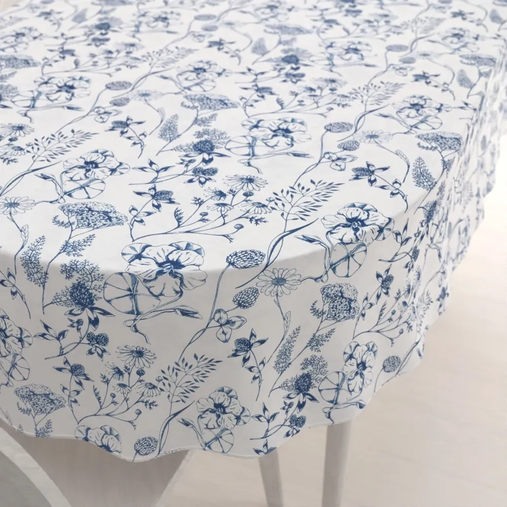 Biante Dekoračný oválny obrus PML-060 Modré lúčne kvety na bielom 120x180 cm