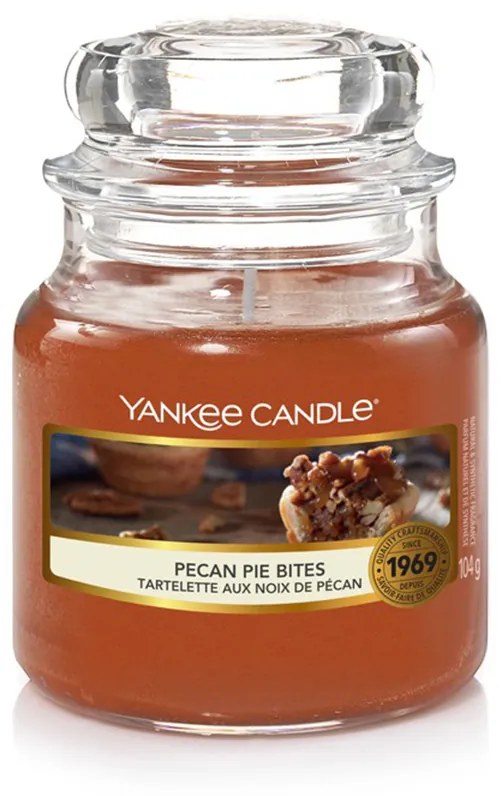 Yankee Candle hnedé vonná sviečka Pecan Pie Bites Classic malá