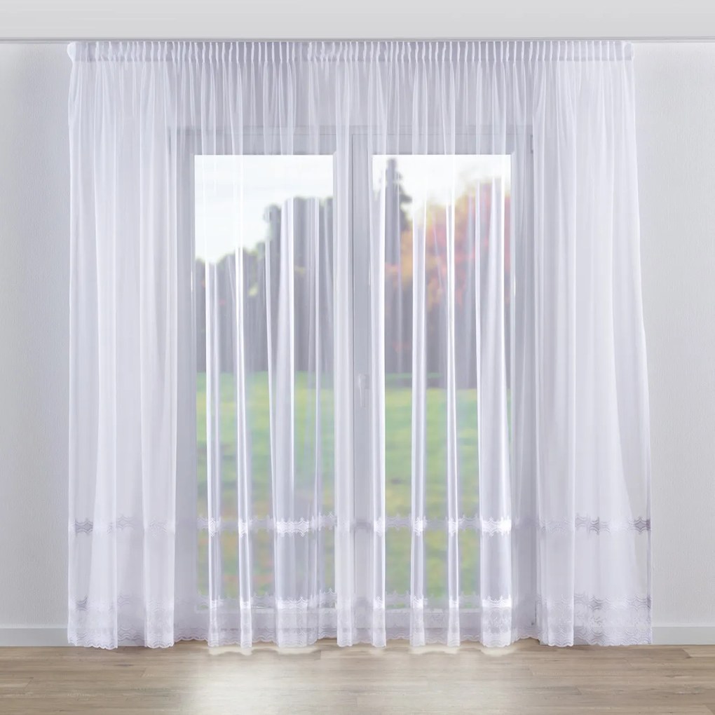 Záclona na riasiacej páske