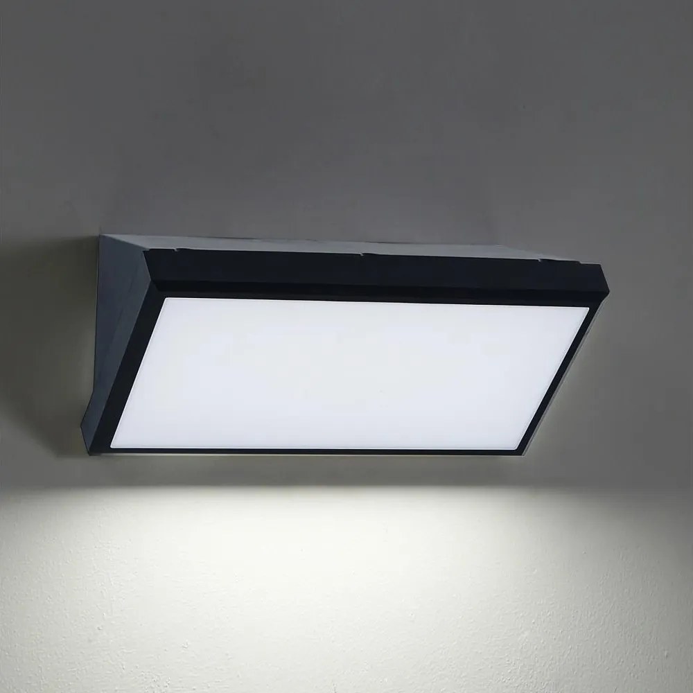 Brilagi - LED Vonkajšie nástenné svietidlo TRIANGLE LED/20W/230V čierna IP65