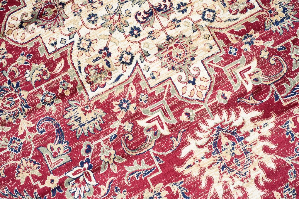 TA Koberec Isphahan 84486/43 Červená