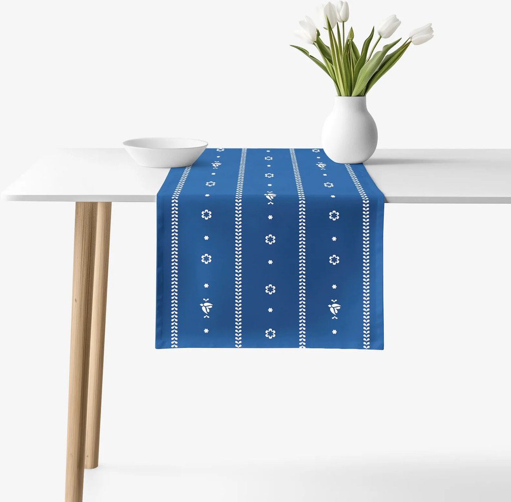 Goldea behúň na stôl 100% bavlnené plátno - na mú dušu na modrej 50x140 cm