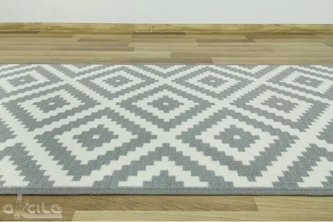 Protišmykový behúň Romby 19 - sivý - Výpredaj