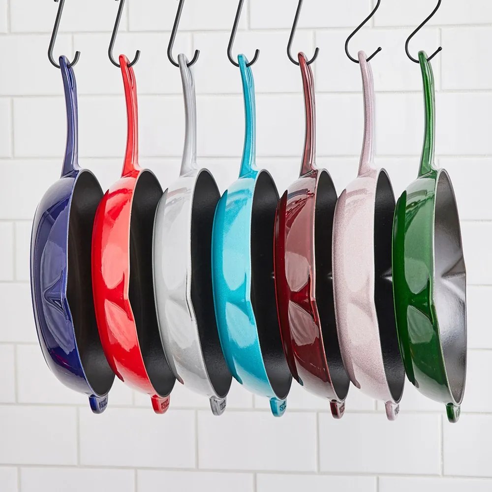 Staub Liatinová panvica STAUB 26 cm čierna