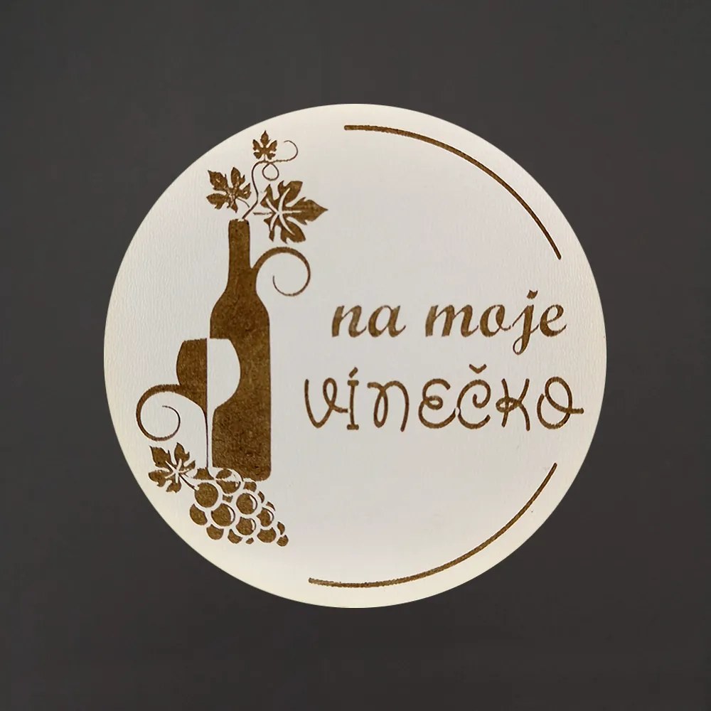 AMADEA Drevený podtácok okrúhly Víno text "na moje vínko", priemer 10,5 cm, český výrobok