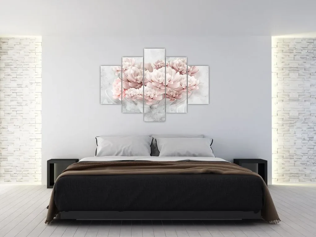 Obraz - Ružové kvety na stene (150x105 cm)