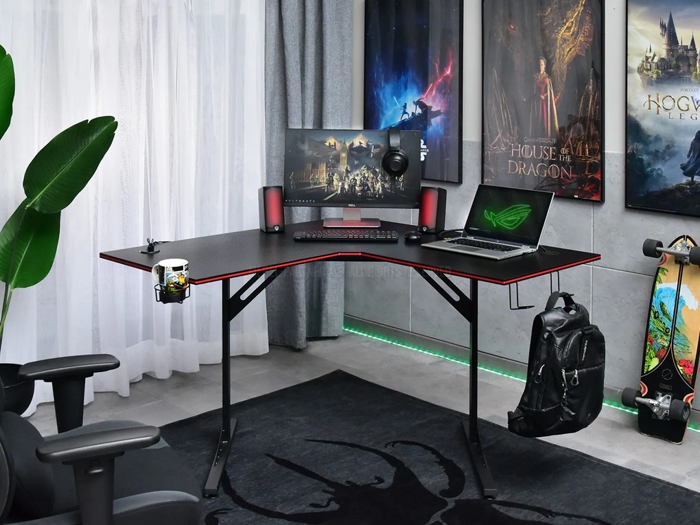 PC stolík Matts C (čierna). Akcia -22%. Vlastná spoľahlivá doprava až k Vám domov. 1109785