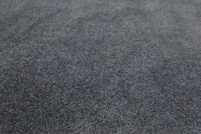 Metrážny koberec Princess 80 antracitový