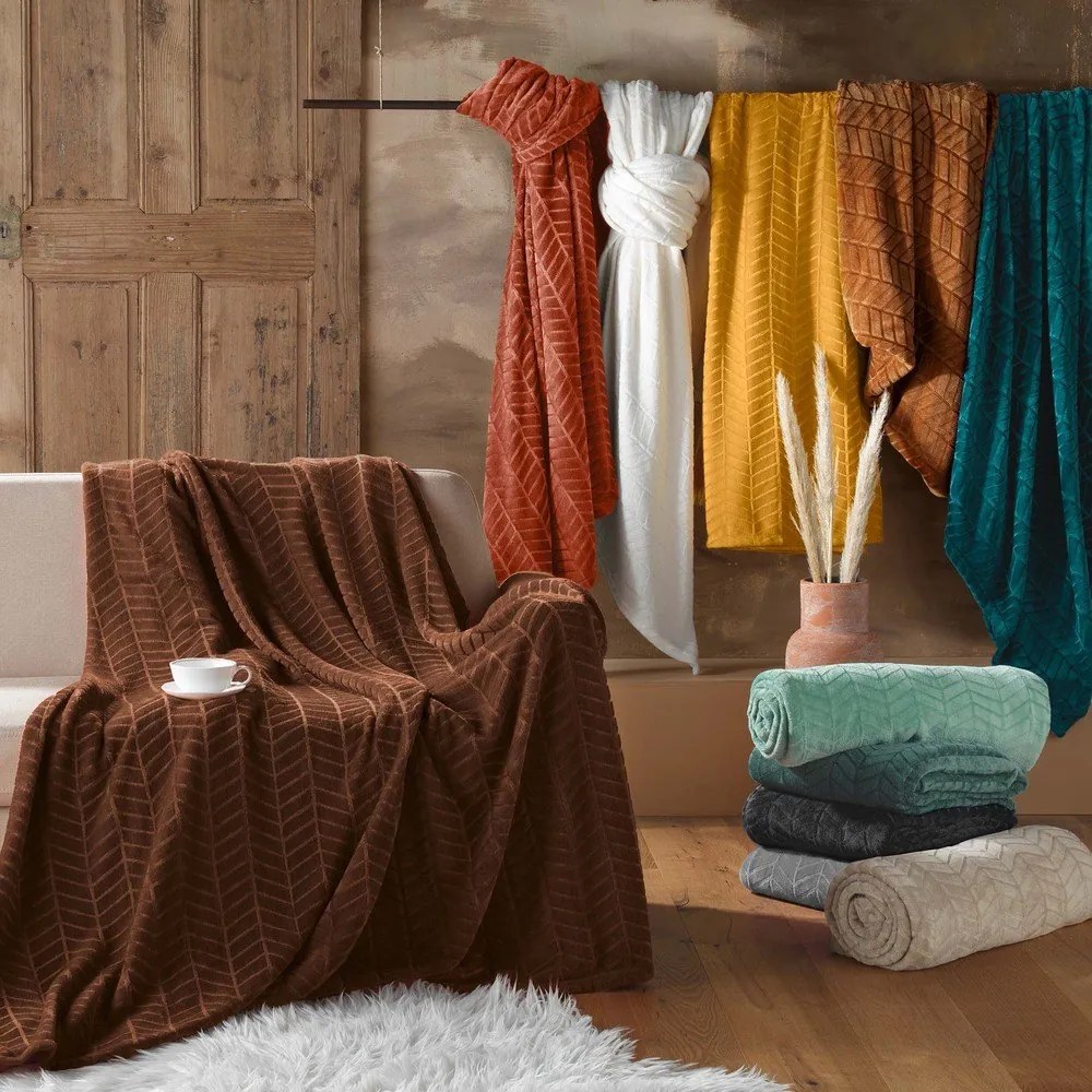Zelený pléd z mikroflanelu 180x220 cm Arya – douceur d'intérieur