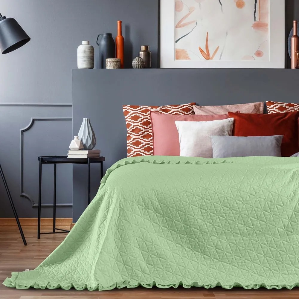Zelený pléd cez posteľ AmeliaHome Tilia Mint, 260 x 240 cm