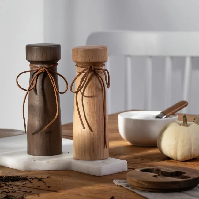 Sada dvoch mlynčekov KABANA drevená 722110